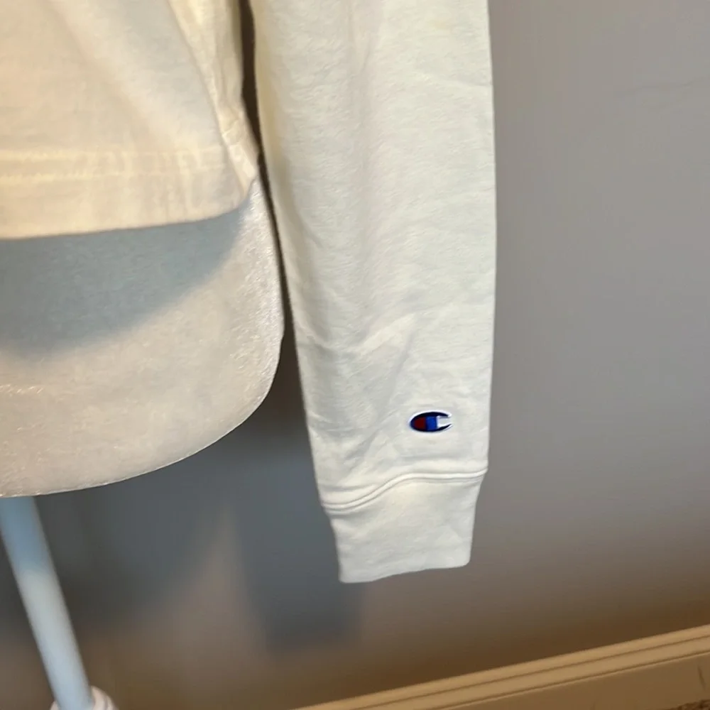 Champion Long Sleeve Crop T-shirt - only worn once - Picture 3 of 7